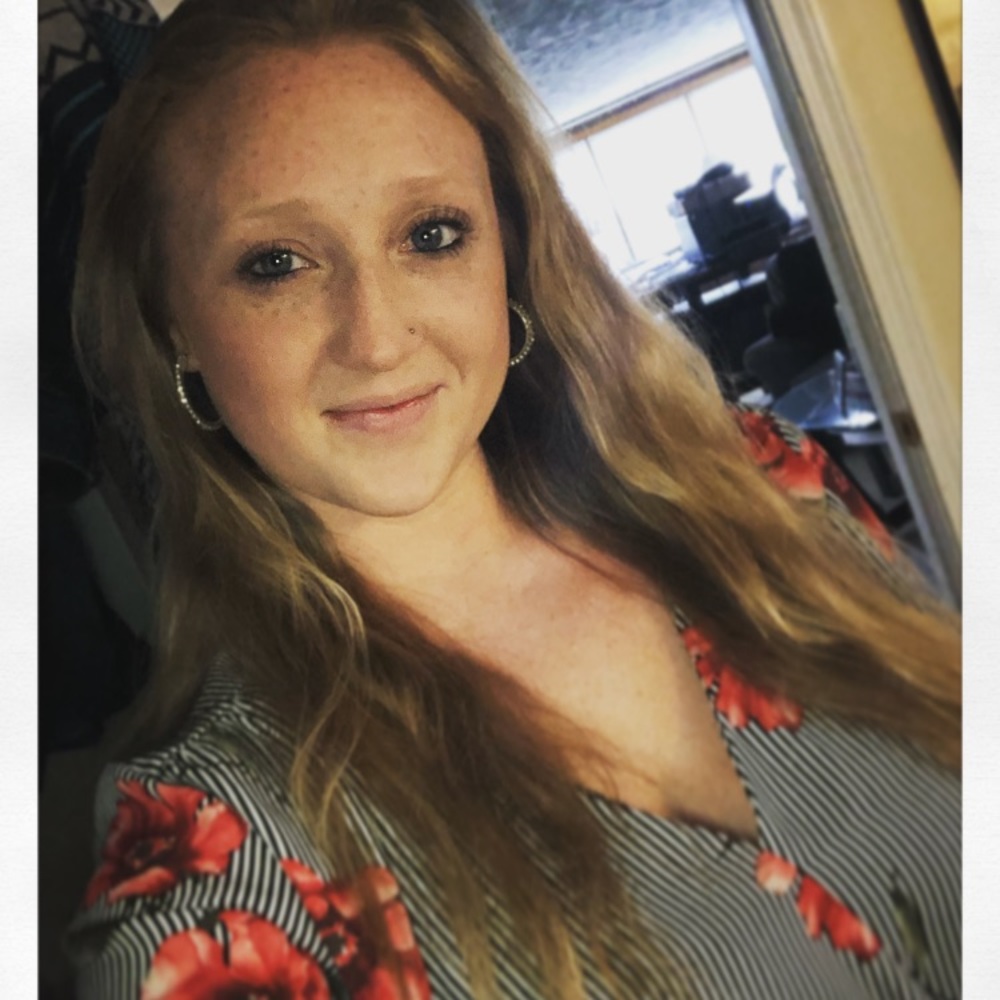 Meet your Posher, Lauren